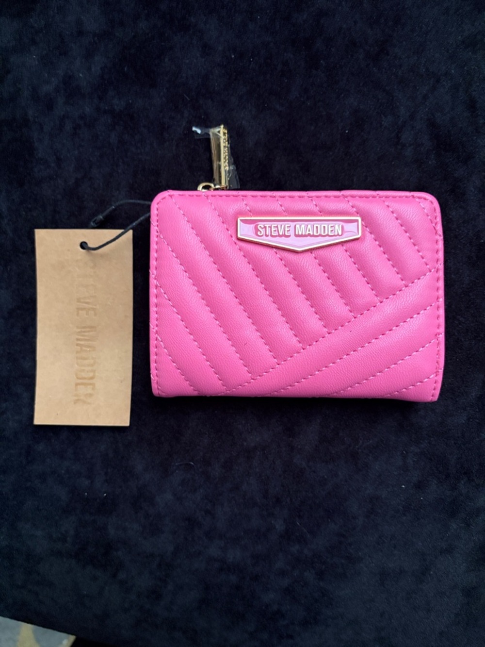 Steve Madden Hot Pink Quilted Zip Card Wallet